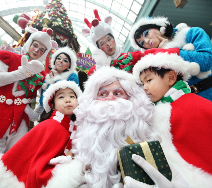 Lotte World - Make A Miracle Winter FestivLotte World - Make A Miracle Winter Festivalal